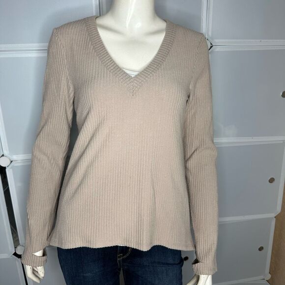 Fate by LFD Ribbed Long Sleeve V-Neck Top Back Tie Size Medium - Picture 1 of 11